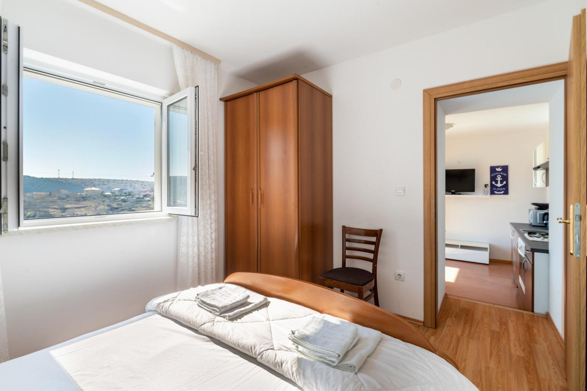 Apartments With A Parking Space Lopar, Rab - 14070 Номер фото