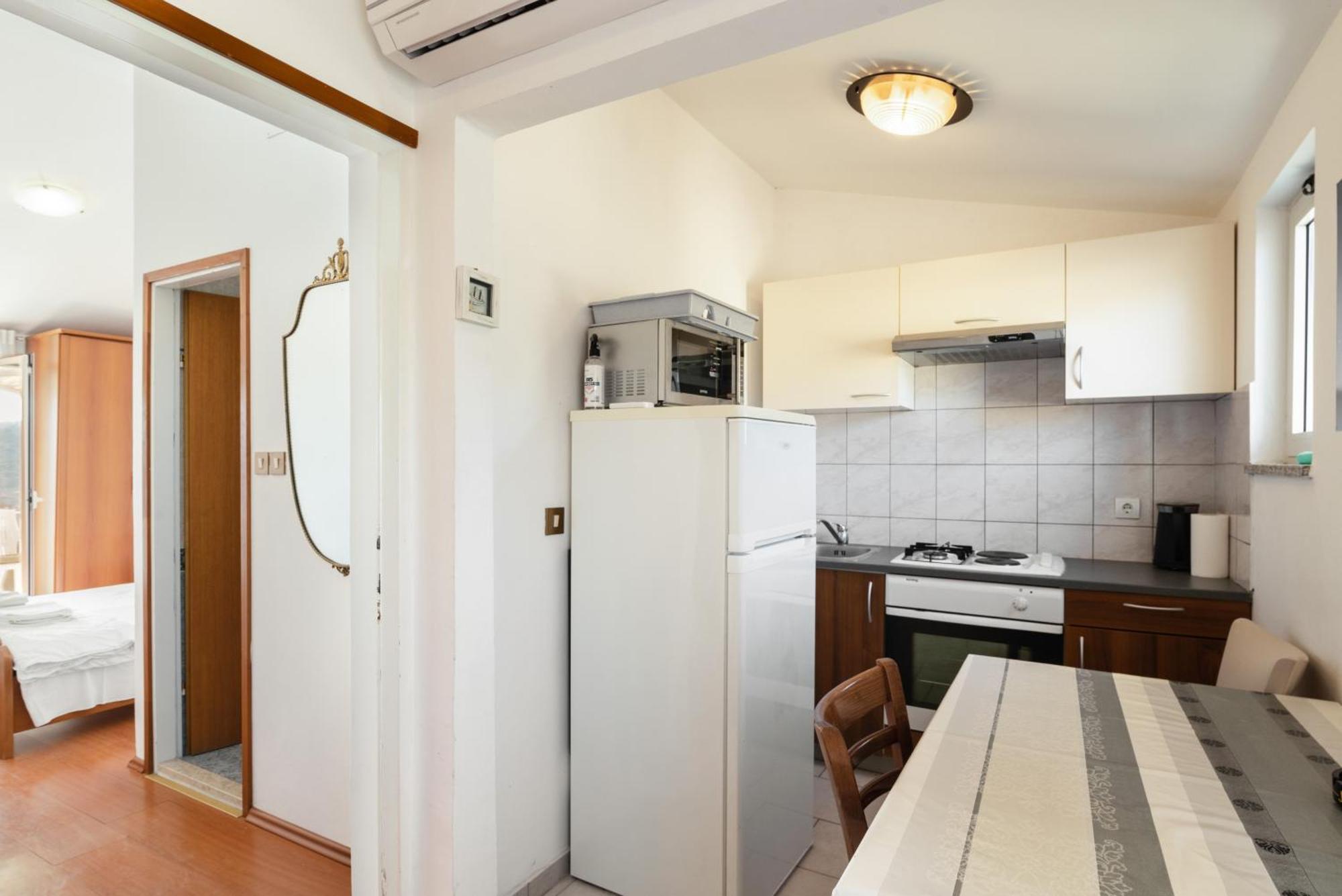 Apartments With A Parking Space Lopar, Rab - 14070 Номер фото