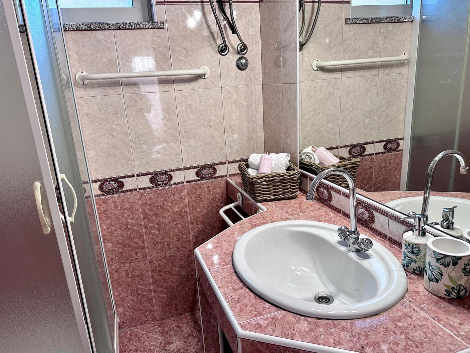 Apartments With A Parking Space Lopar, Rab - 14070 Номер фото